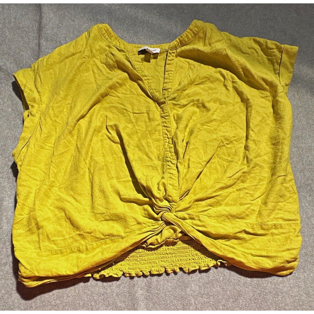 Marc New York Women’s Yellow green V-Neck Tie-Front Smocked Linen blend top 2X